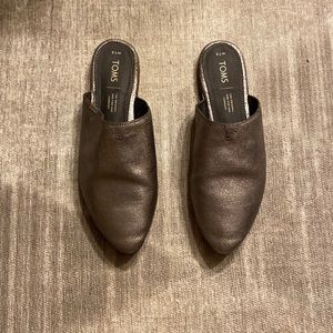 Toms ~ metallic mules